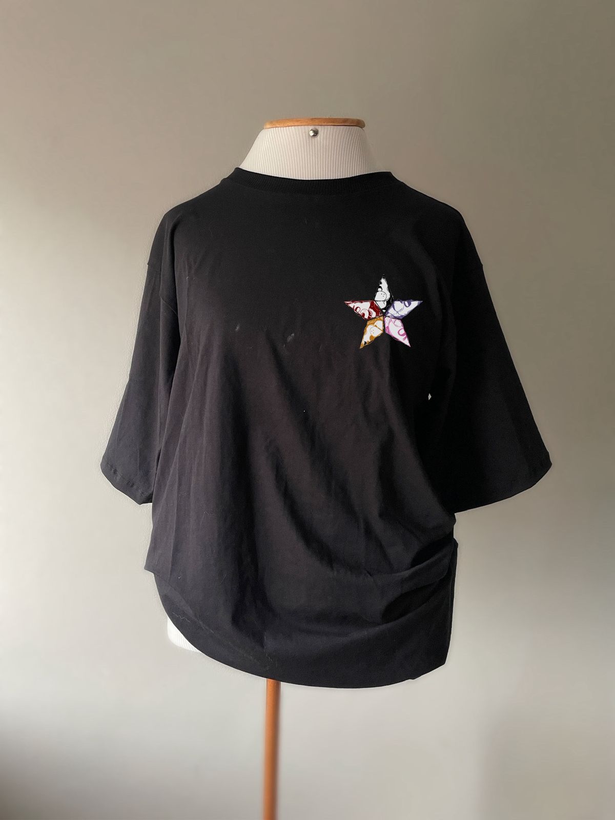 Oversized golden freddy