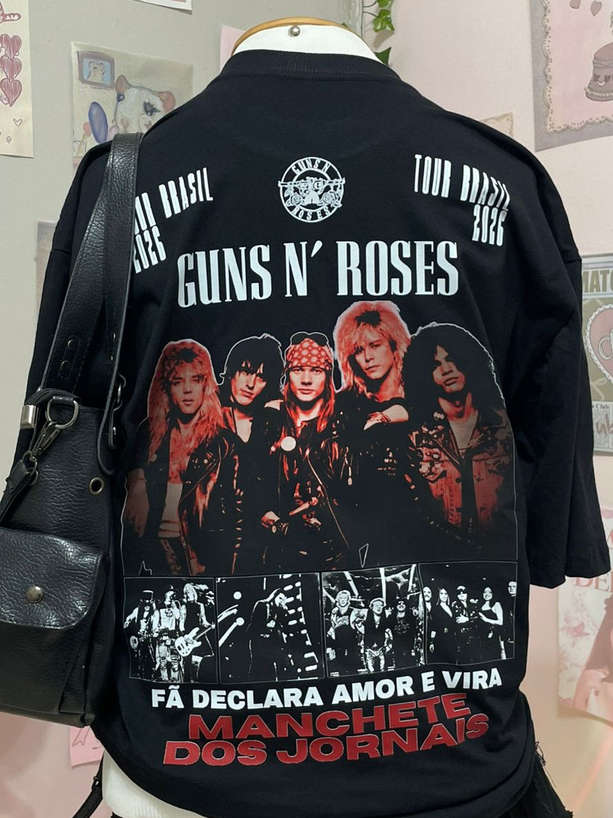 Guns x manchete de jornais oversized