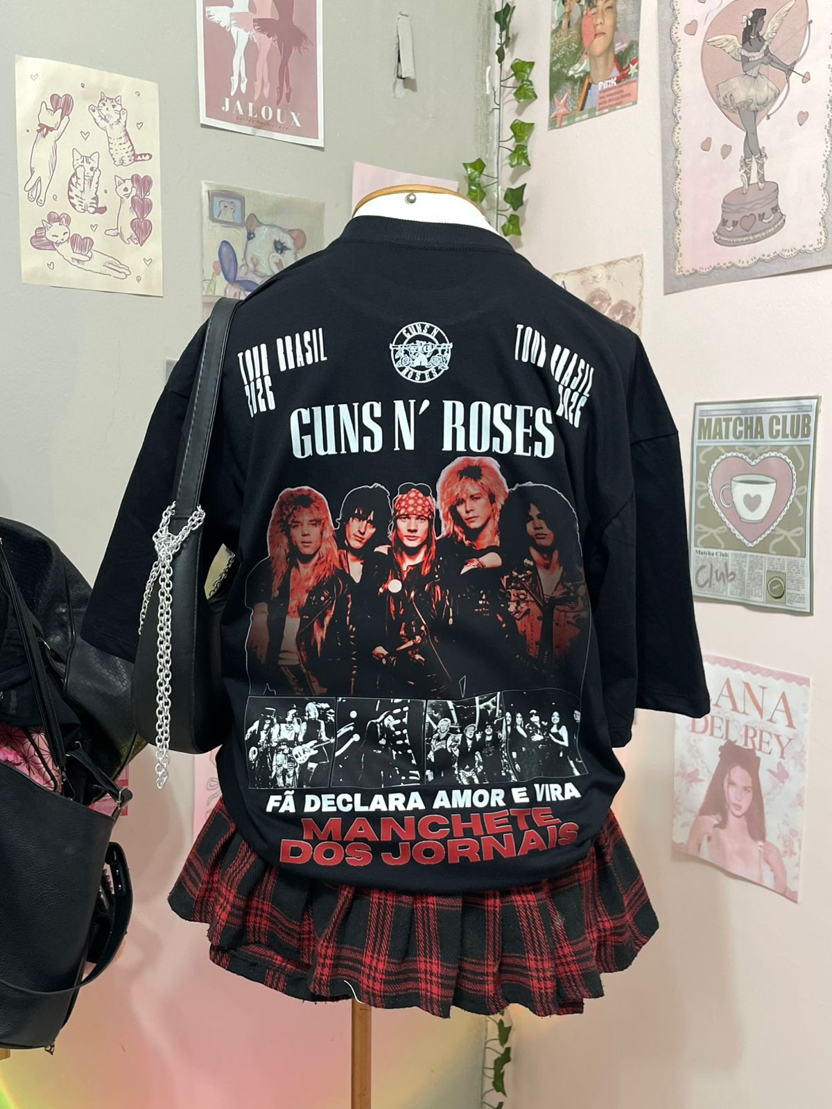 Guns x manchete de jornais oversized