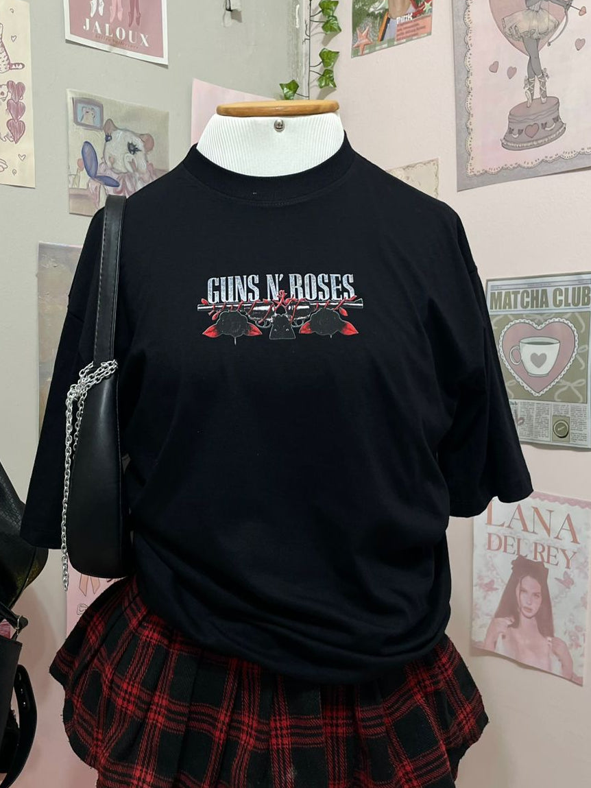 Guns x manchete de jornais oversized