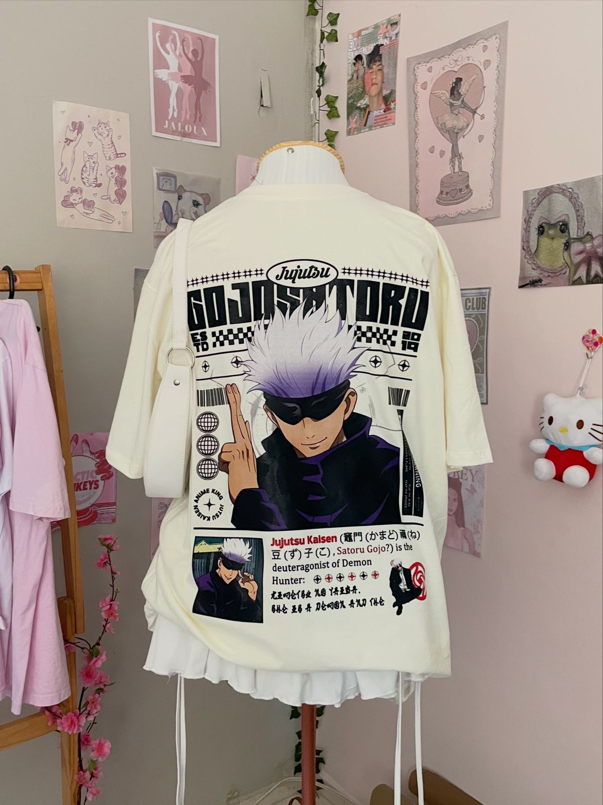 Oversized Gojo